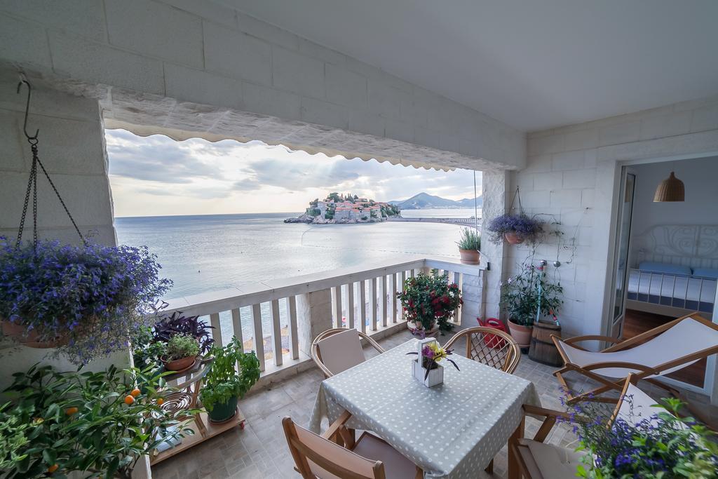 Beachfront First Line View Sveti Stefan Exterior photo